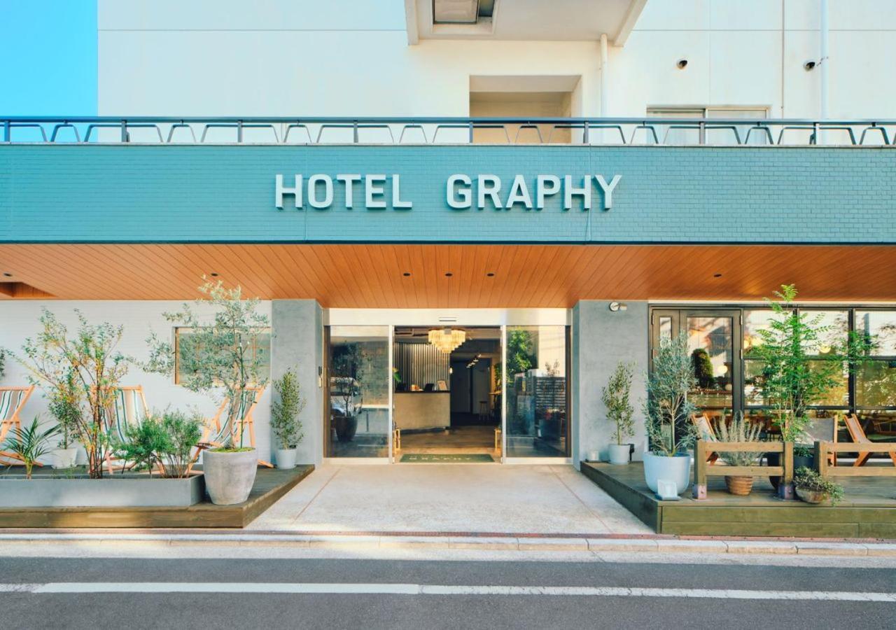 Graphy Nezu Tokio